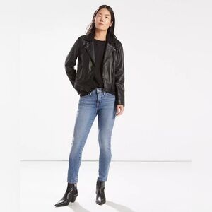 NWOT Women’s Levi’s 311 Shaping Skinny Jeans